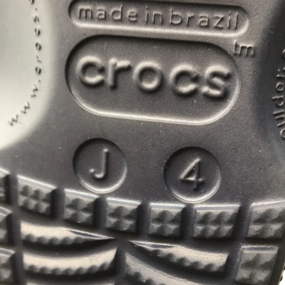 Crocs Unisex Child Classic Clogs size J 4 US